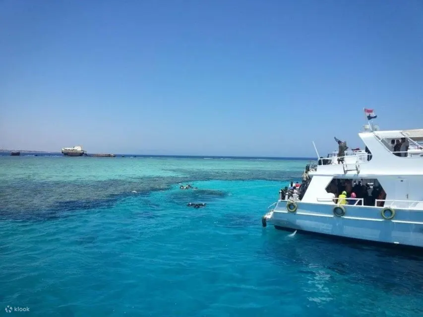沙姆沙伊赫：蒂朗岛游轮之旅（含介绍潜水和午餐）
