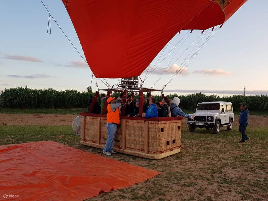 マラケシュ：気球飛行、ベルベル朝食、ラクダ乗り体験