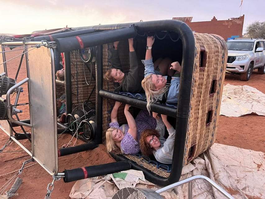 マラケシュ：気球飛行、ベルベル朝食、ラクダ乗り体験