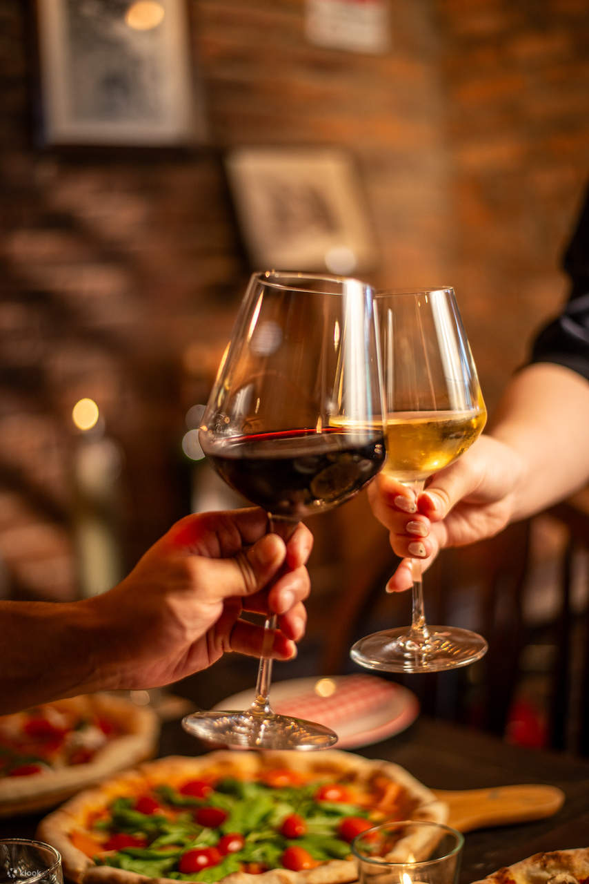 Cantina Wine Bar & Italian Kitchen in Ari, Bangkok