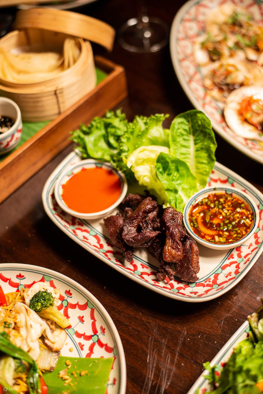 Lily Fu's Asian Bistro at Mercure Bangkok Sukhumvit 11