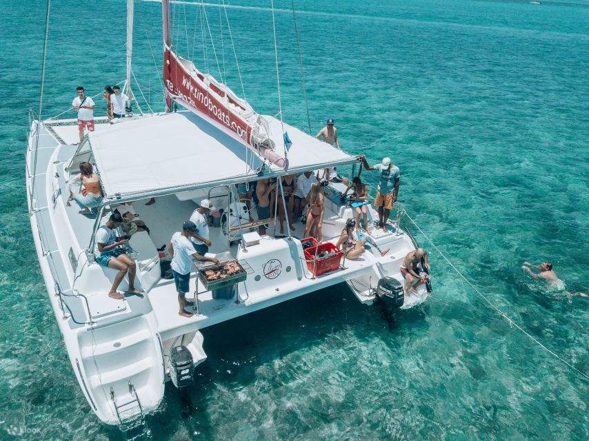 Ile Aux Cerfs Catamaran Cruise na may Tanghalian, Walang Limitasyong ...