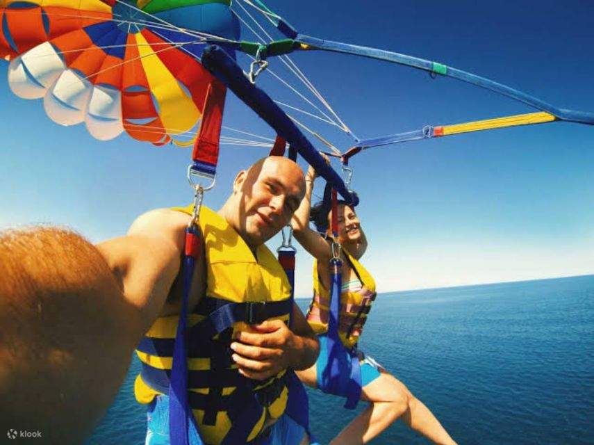 Hurghada: Parasailing e sport acquatici con prelievo dall'hotel