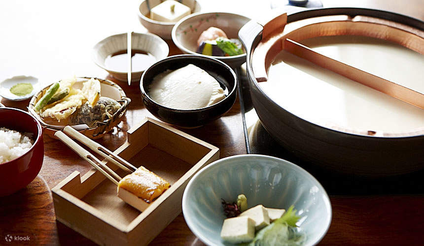 Masakan tauhu tradisional Kiyomizu Junsei Okabeya - Kuil Kiyomizu, Kyoto