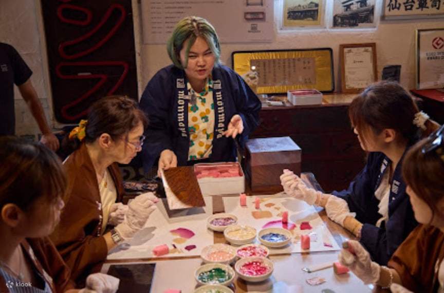 Héritage de la culture samouraï : créez votre propre Tansu de Sendai et plateau japonais dans l'atelier d'un artisan