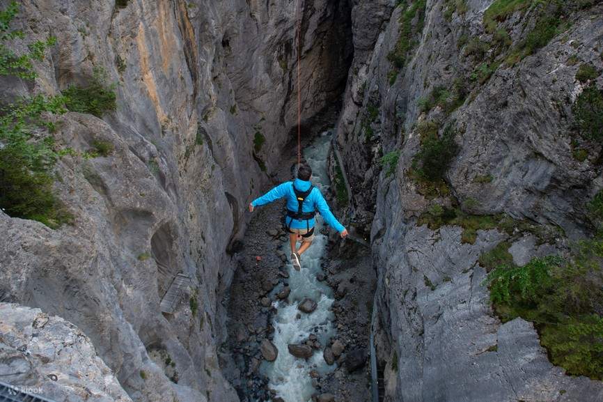 pemandangan canyon swing