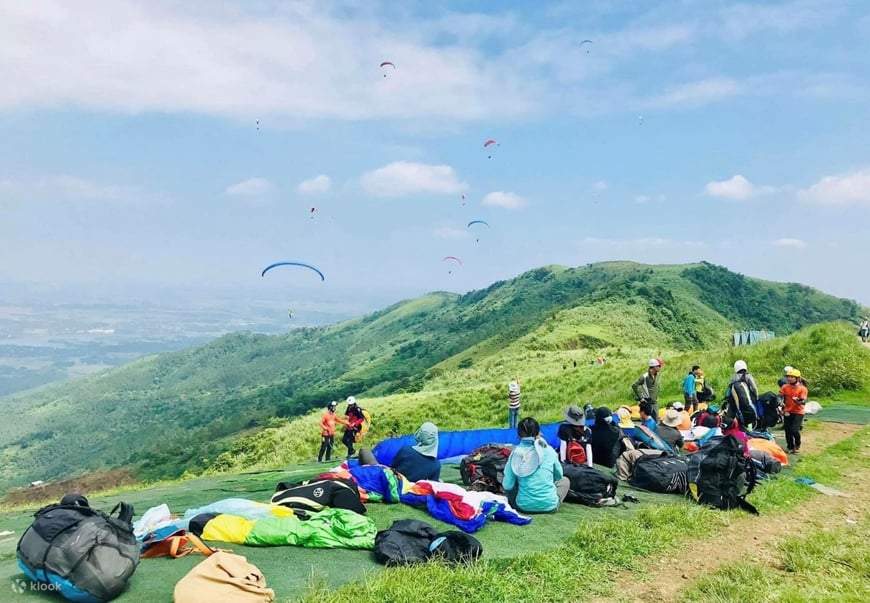 Hanoi Paragliding Tour – Dengan Pemindahan Pergi Balik ke Tapak Terbang