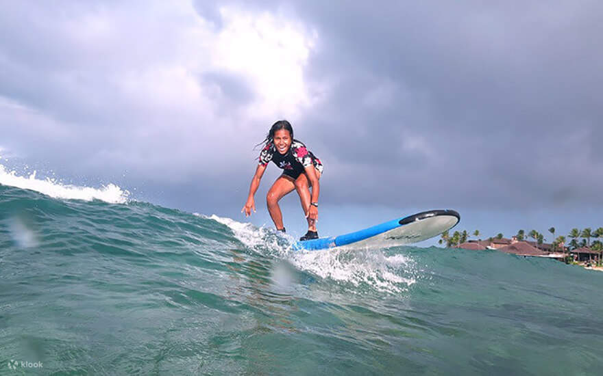 Lim23 - Corso di Surf - Domina l'Onda Perfetta per Principianti ed Esperti