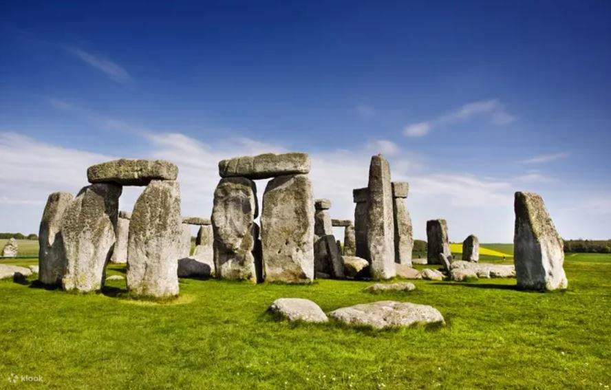 stonehenge tour klook