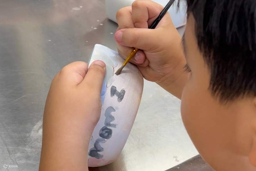 Bengkel melukis tembikar