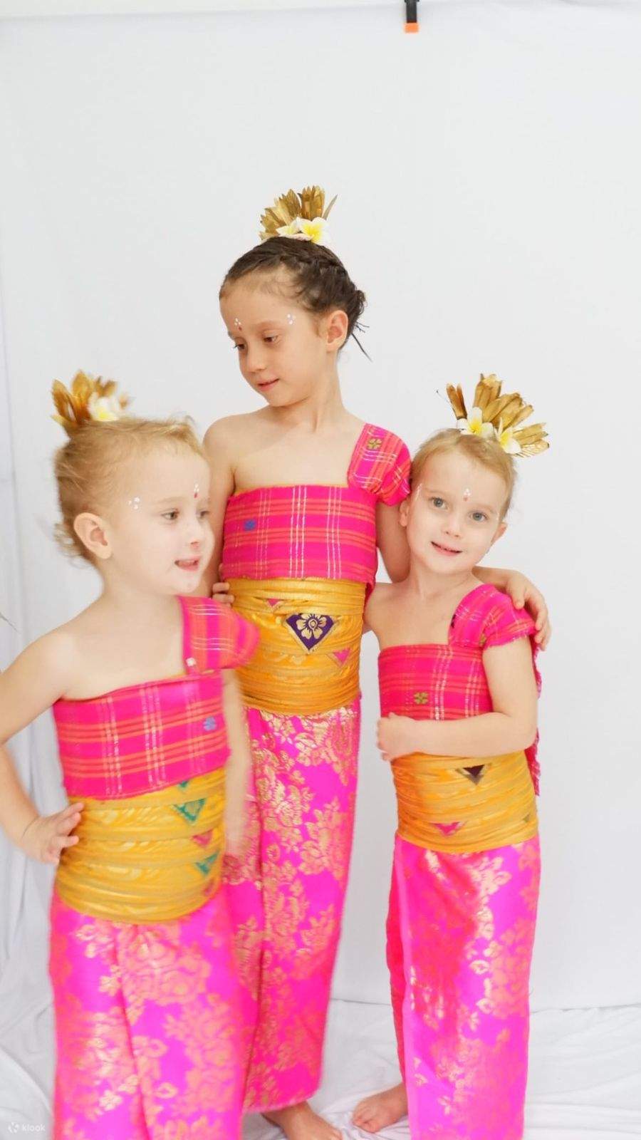 Traditionelles Kostüm- und Fotoerlebnis auf Bali, Indonesien - Klook ...