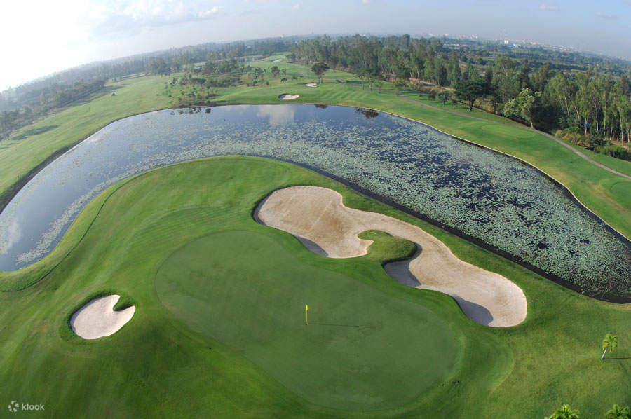 Lubang Tanda Tangan Lubang 13 Par 5 Jarak 570 yard.