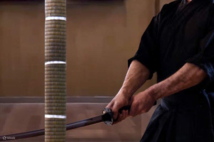 Trải nghiệm chém kiếm Samurai Nhật Bản