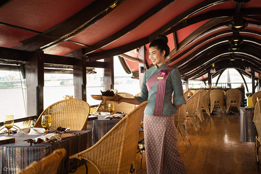 Manohra Dinner Cruise in Bangkok