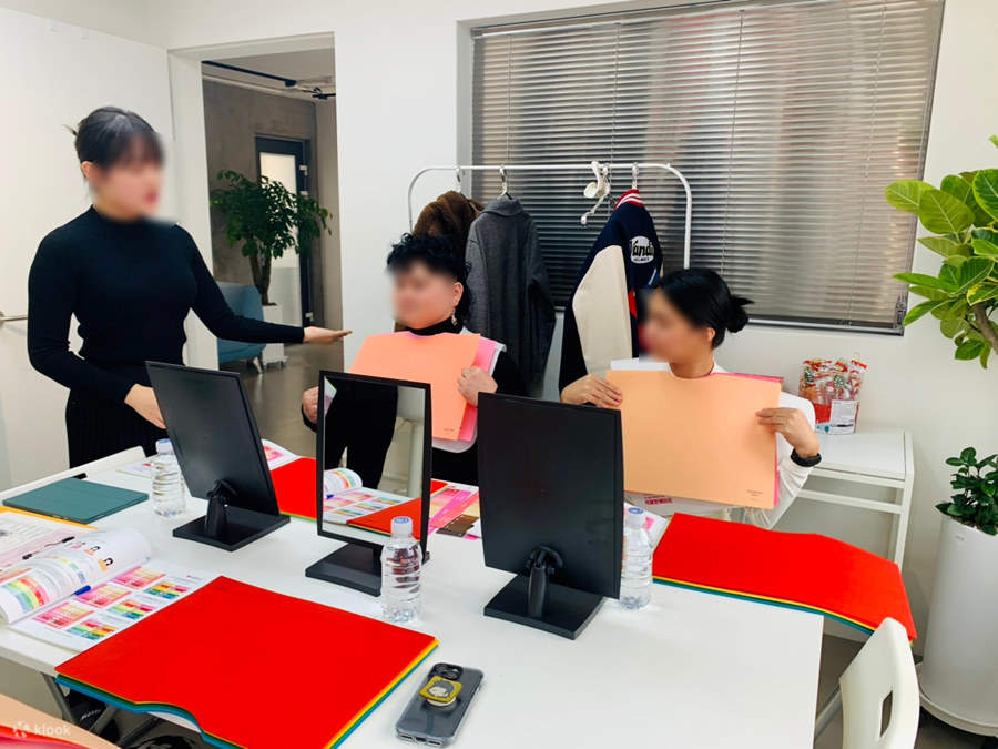 hongdae-personal-color-one-day-make-up-class-klook