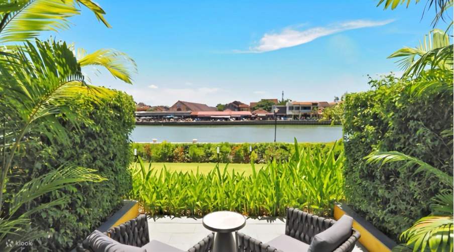 Thé de l'après-midi et lâcher de lanternes au Bay Resort Hoi An