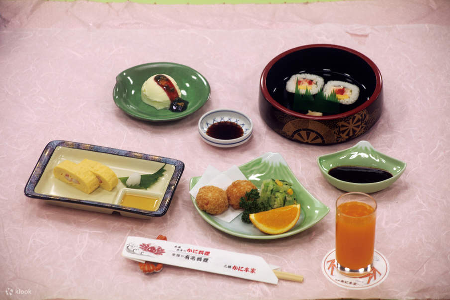 Kani Honke (札幌かに本家) Nagoya Ekimae Branch - Popular Crab Specialty 