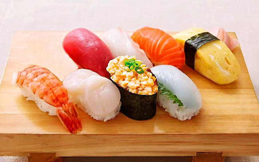 Tokyo Cherry Blossom Cruise & Traditional Shamisen Performance & Optional Lunch/Dinner/Afternoon Tea & Complimentary Soft Drinks