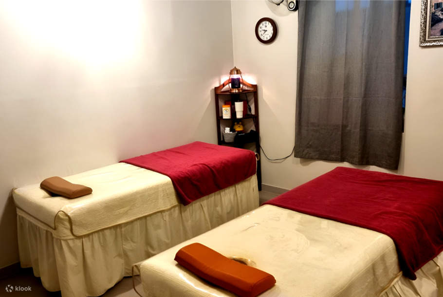 Seit 2010 ist SEOUL TBC ein beliebtes Massageziel in Myeongdong, das bei internationalen Besuchern sehr beliebt ist. Mit dem Ziel, ein komfortables und zufriedenstellendes Erlebnis zu bieten, offeriert SEOUL TBC umfassende Schönheits- und Massageanwendung