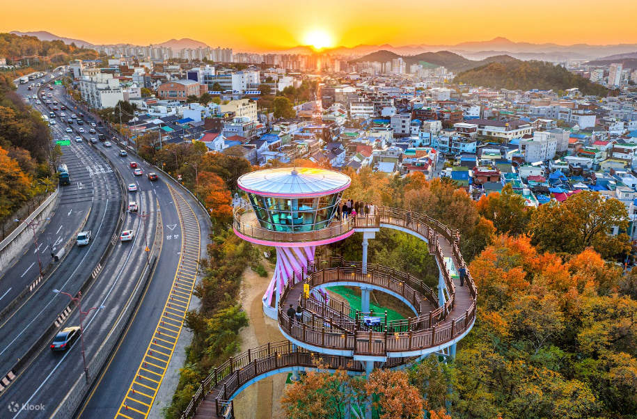 大邱・乗り降り自由オープントップバスツアー