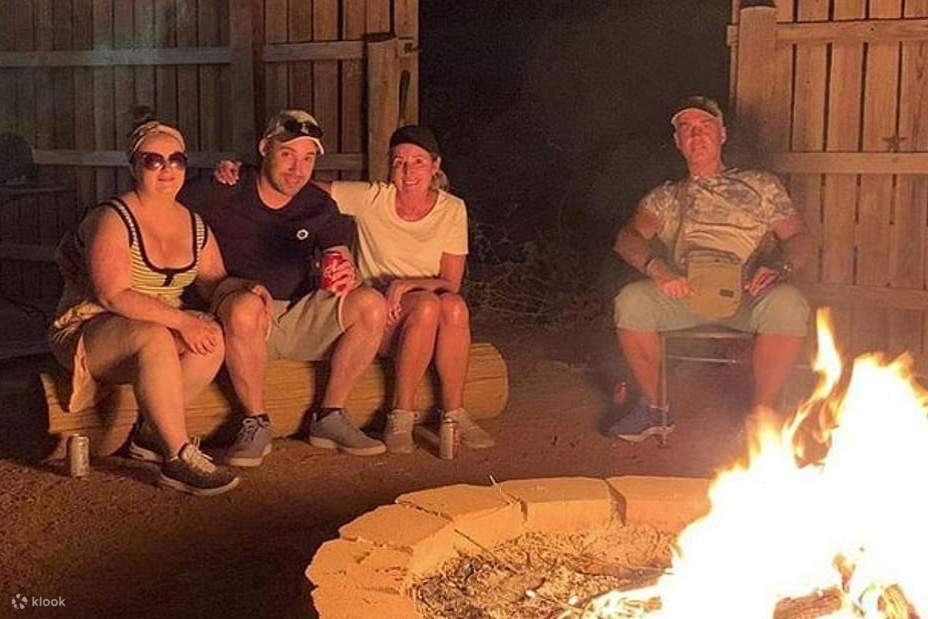 Dîner avec feu de camp