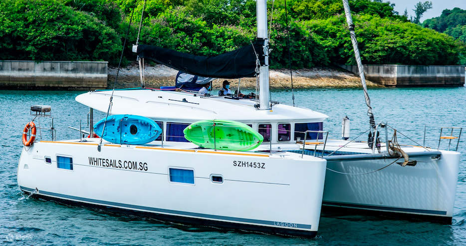 Singapur Privater Yachtcharter von White Sails