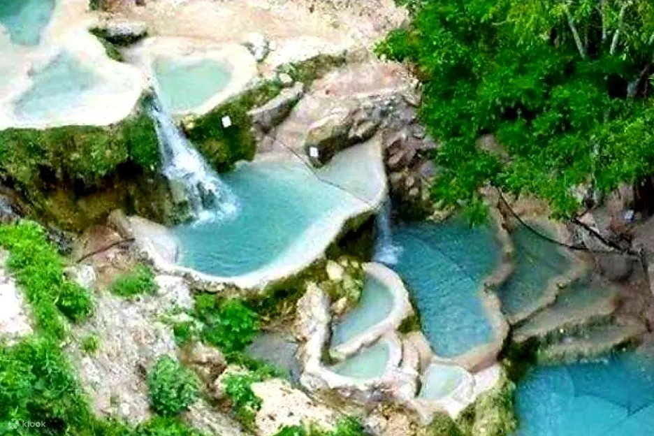 Ka Treasure Water Terraces 的层叠水池