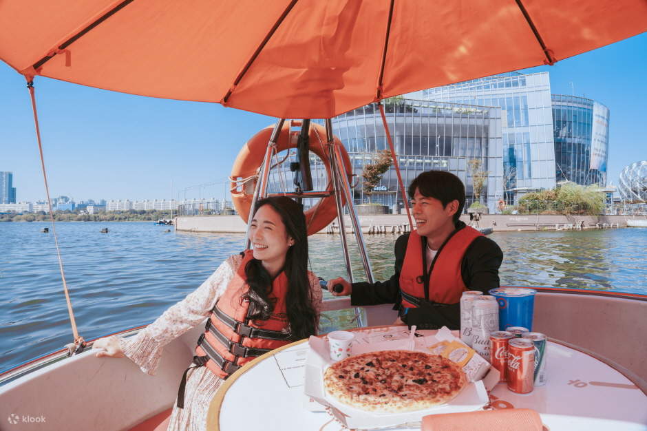 體驗TUBESTER遊船！