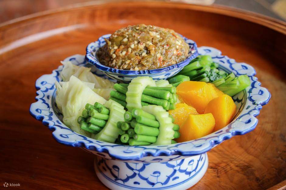 Chiang Mai : Dîner Khantoke avec spectacle traditionnel