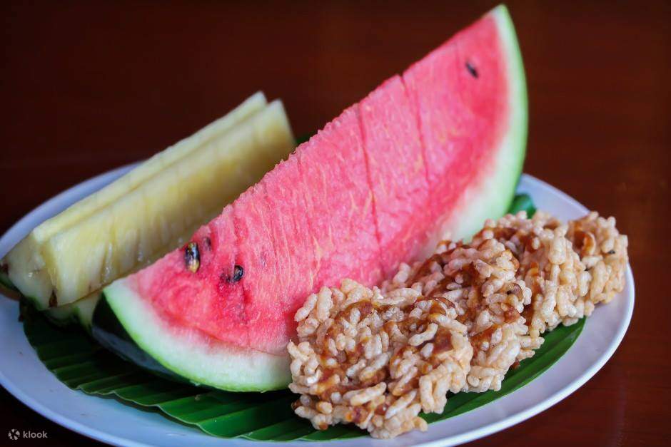 เชียงใหม่: ดินเนอร์ขันโตกพร้อมชมการแสดงพื้นเมือง