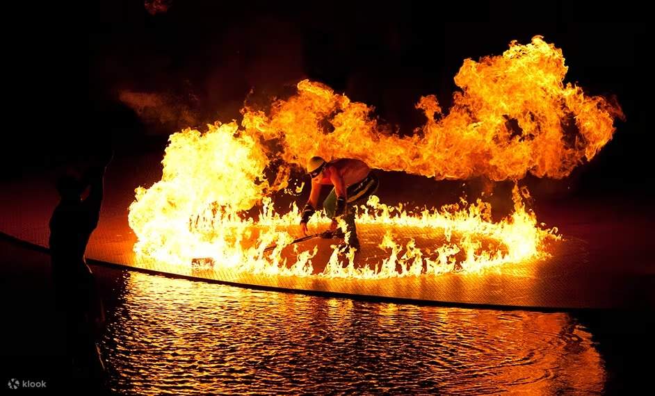 pertunjukan pemadaman api