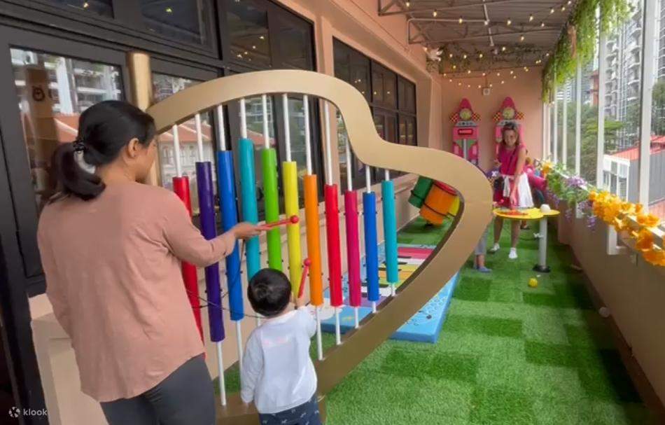 บัตรเข้าคิซโทเปียเพรสทีจ (Kiztopia Prestige) ในสิงคโปร์ (ริเวอร์แวลลีย์)