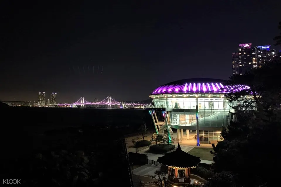 Busan at night 