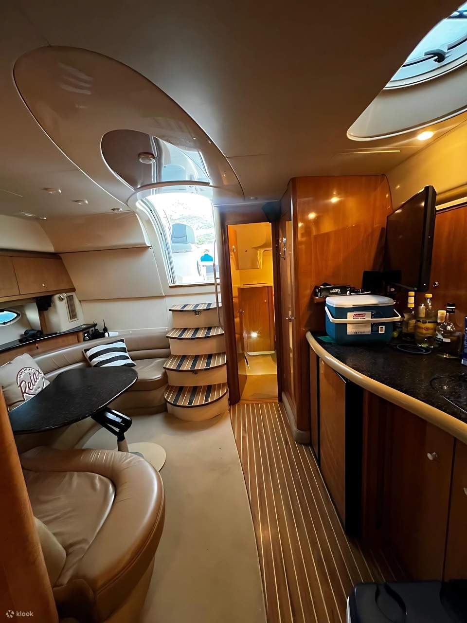 Tạo nên những kỷ niệm khó quên với chuyến phiêu lưu trên du thuyền riêng trọn gói