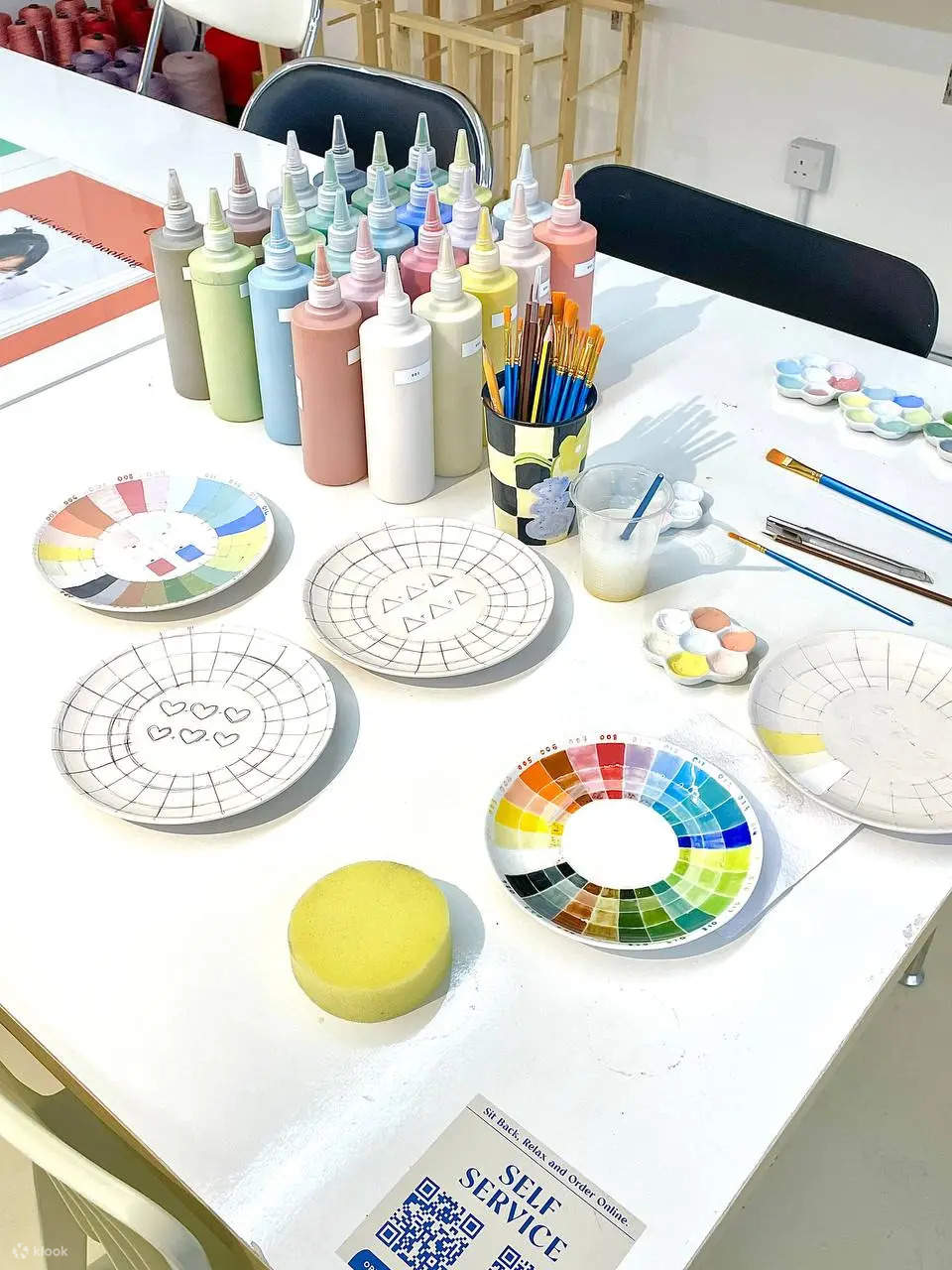 Pottery Painting in Petaling Jaya by Happy Hour Club Cafe