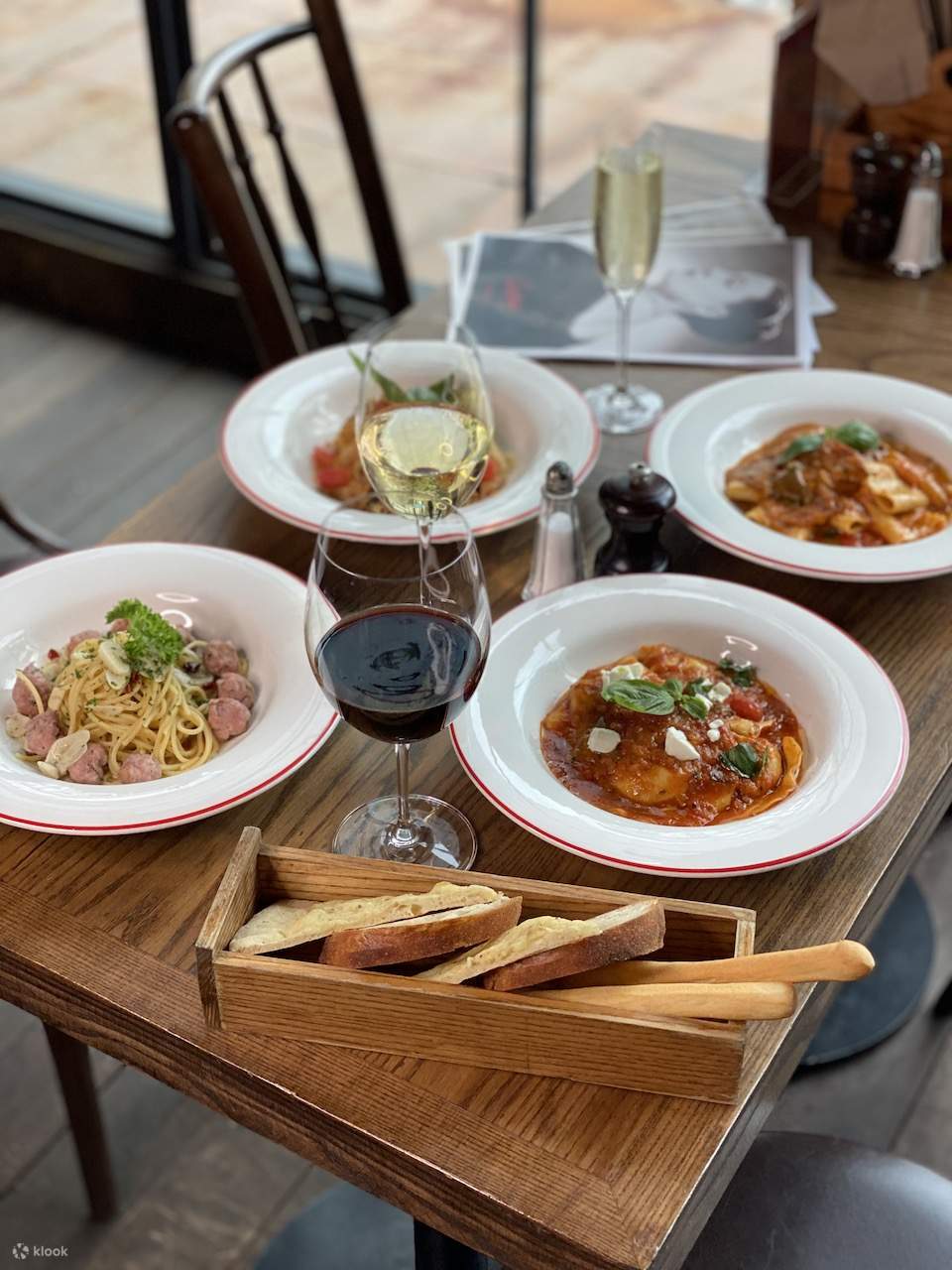 Cantina Wine Bar & Italian Kitchen in Ari, Bangkok