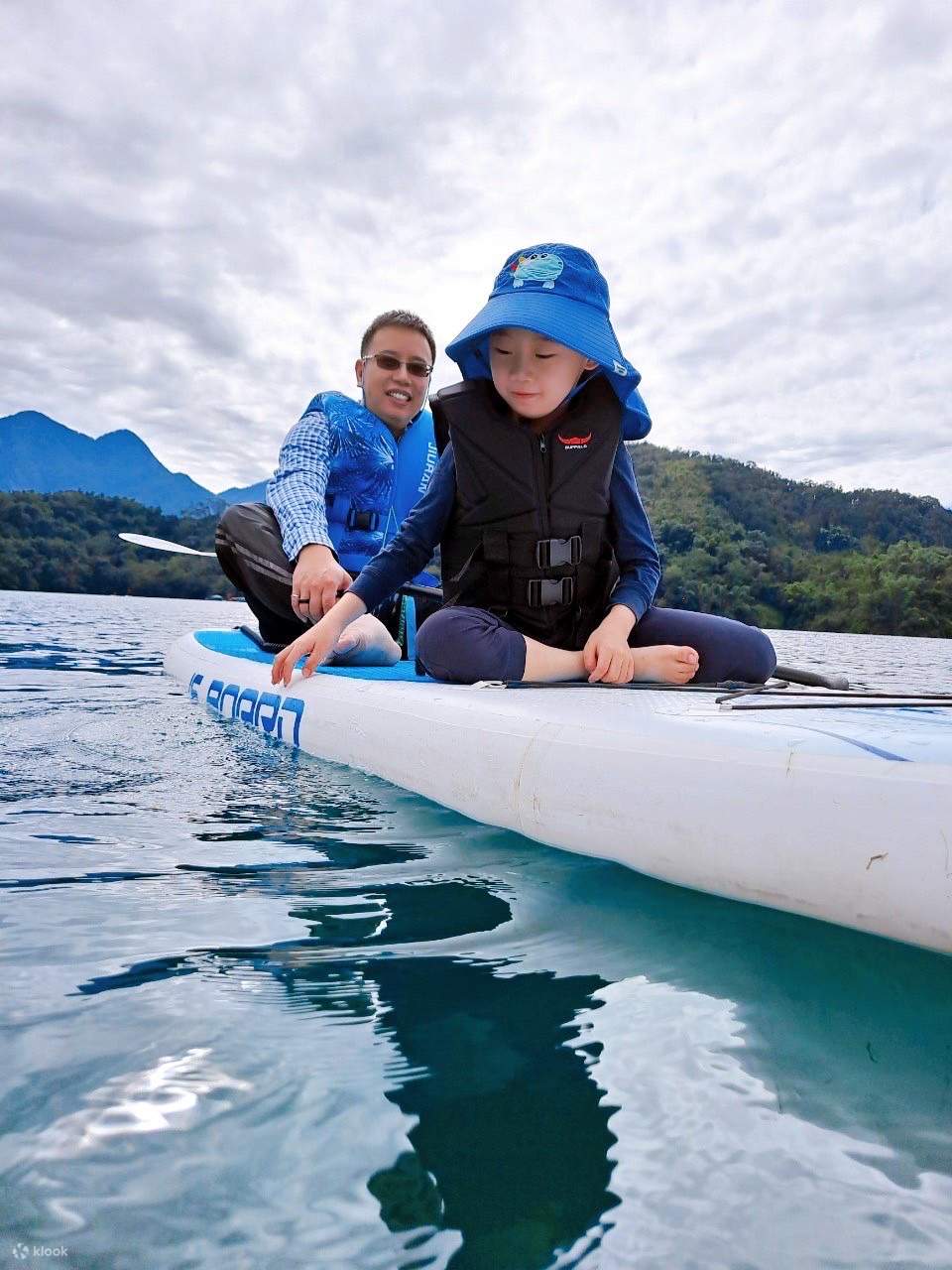 SUP Rock & Roll Tasik Sun Moon