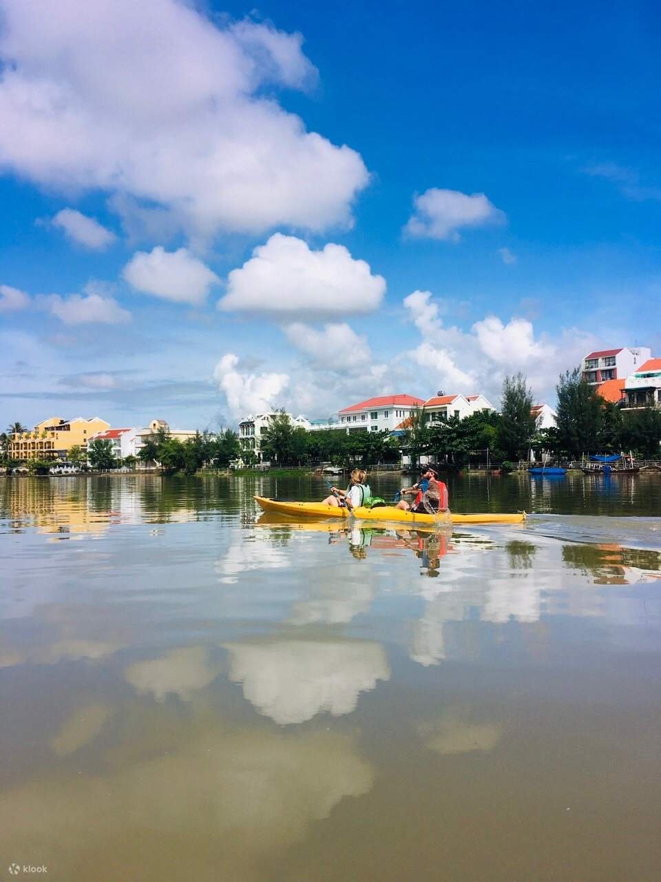 Aventura acuática en kayak al atardecer en Hội An
