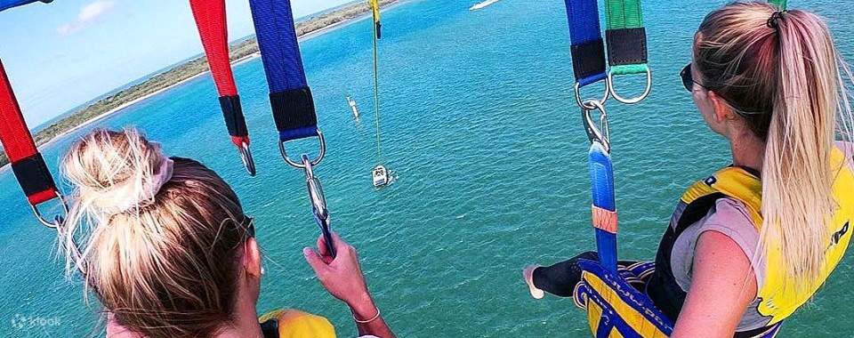 Parasailing in tandem della Gold Coast