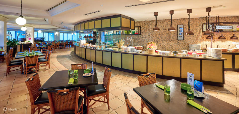 Asian Market Cafe in Fairmont Singapore - Klook