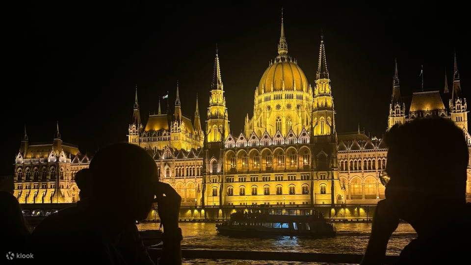 Croisière à la découverte des principaux attraits de Budapest avec boissons de bienvenue