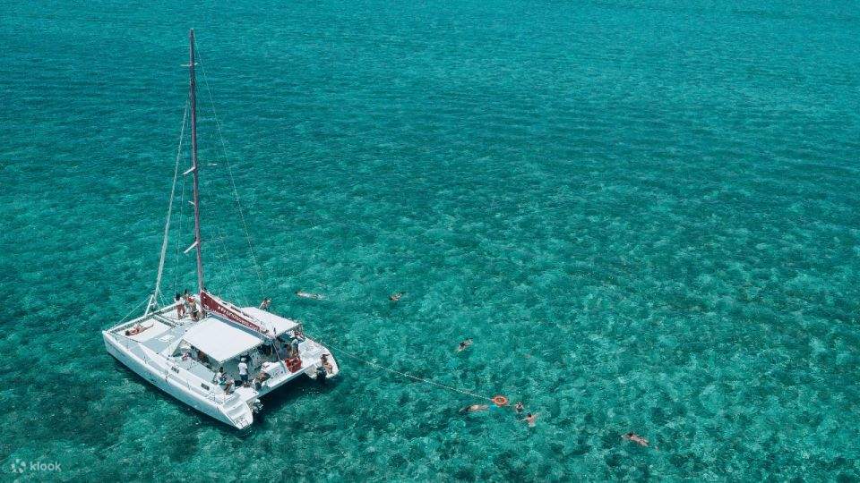 Ile Aux Cerfs Catamaran Cruise na may Tanghalian, Walang Limitasyong ...