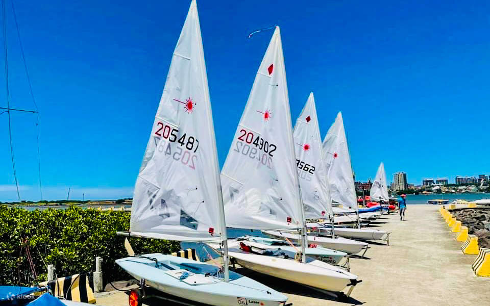 Segelerlebnis am Ufer des Tamsui- und Bali-Flusses in Neu-Taipeh