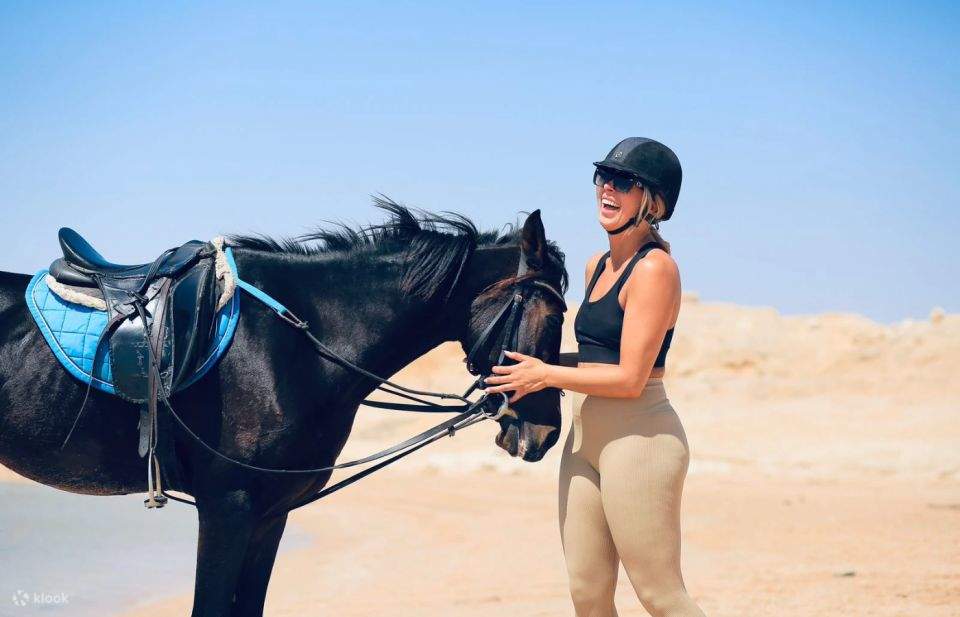 Sharm El Sheikh: Passeggiata a Cavallo Lungo la Costa con Transfer