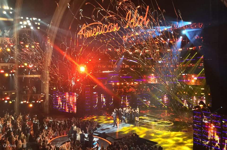 выступление на сцене