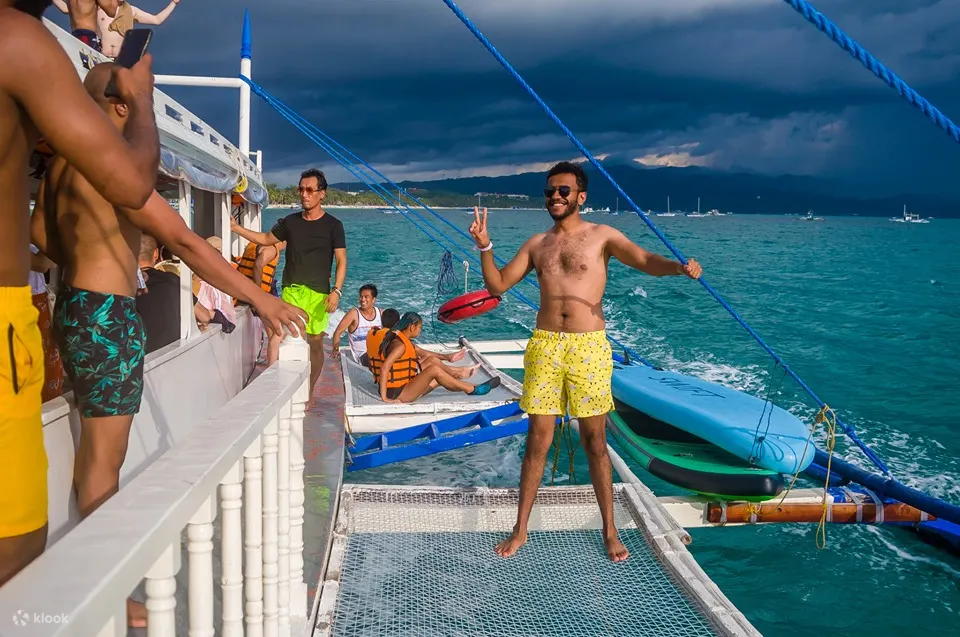 Boracay Sunset Cruise with Kayak, Paddle Board, and Mermaid Tail 