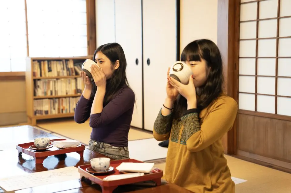 东京私人寺庙僧侣禅修