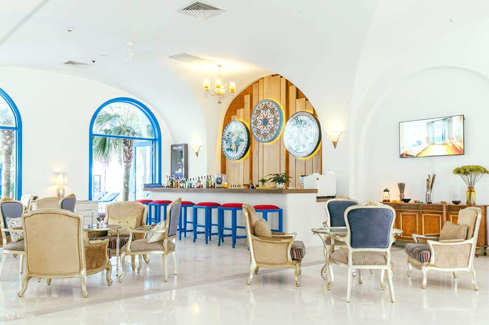 Minum Petang di Risemount Premier Danang Resort