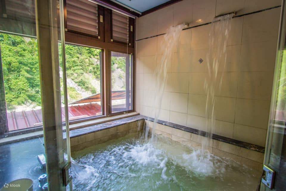 烏来ヤマカワ温泉リゾート (Wulai Yamakawa Hot Spring Resort)