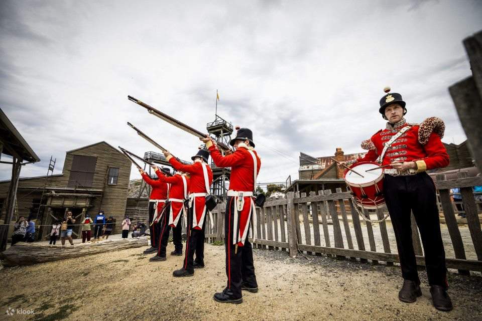 Tunniques Rouges Colomb Sovereign Hill : Une touche d'or - Visite de Ballarat - Klook France